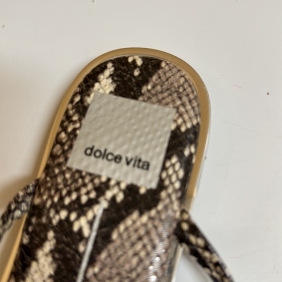 🎉SOLD🎉 NWT Dolce Vita Sandals - Picture 3 of 7